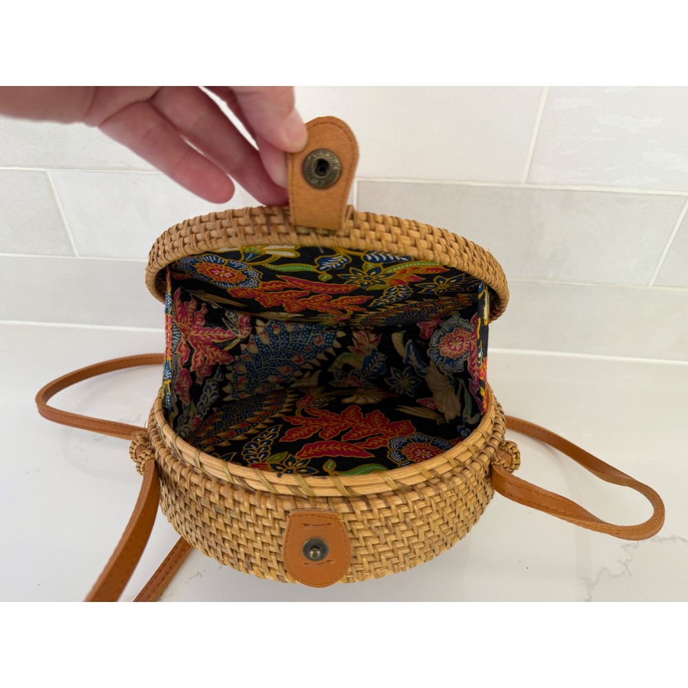 Crossbody Bag Round Rattan 8" Brown Boho Woven Batik Canteen Purse - Picture 5 of 10